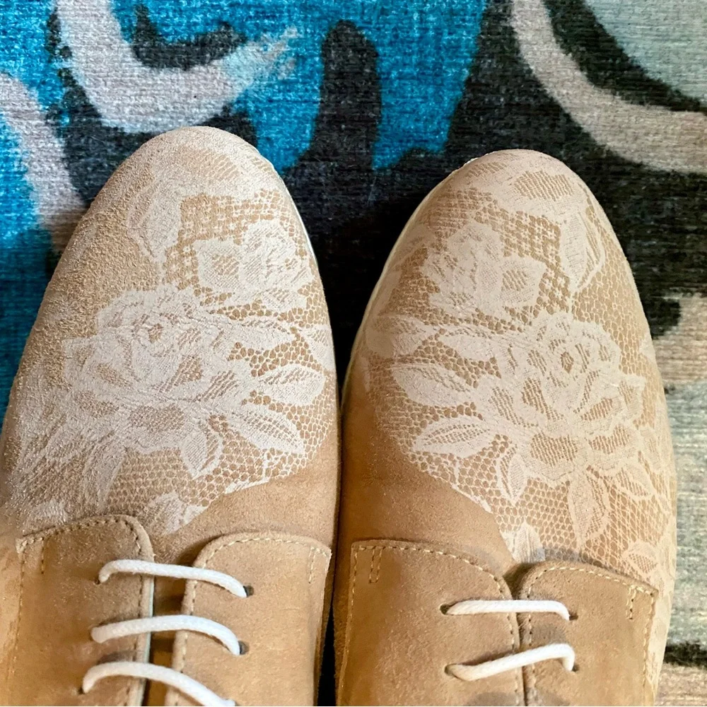 EUC Anthropologie LUCA GROSSI Barclay Platform Oxfords. Tan Suede. Made in Italy